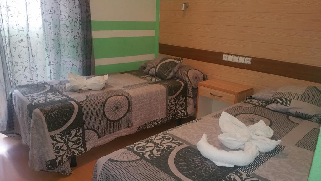 Hostal Lima Valladolid Kültér fotó